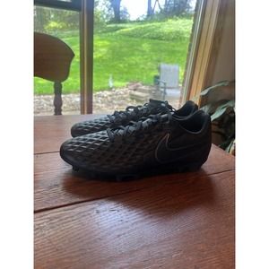 Mens Nike Legend 8 Club FG Cleat, Size 9.5, Black